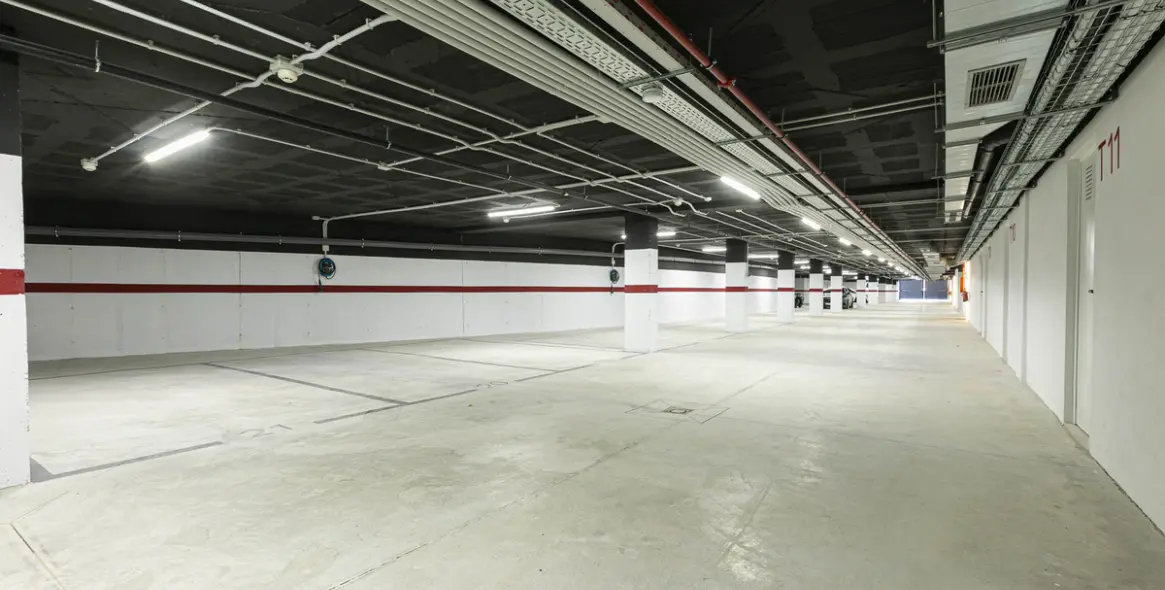 Venta de apartamento en planta media en Benahavís 48