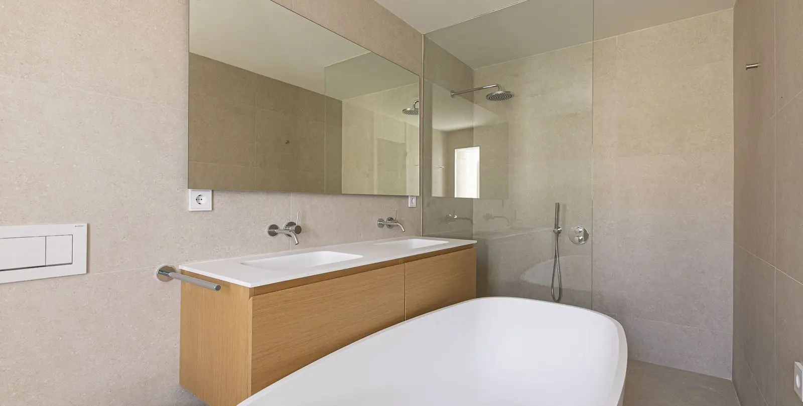 Venta de apartamento en planta media en Benahavís 29