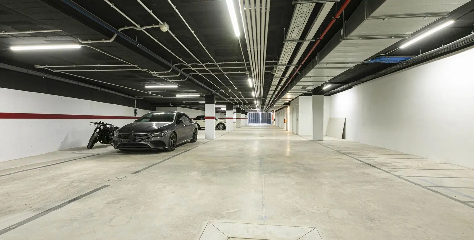 Venta de apartamento en planta media en Benahavís 47