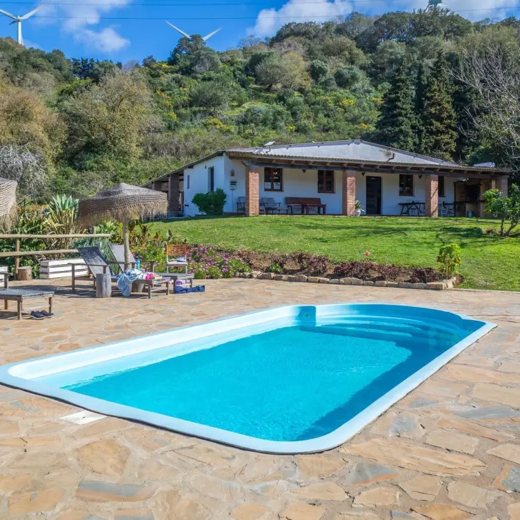Продажа отеля в Casares