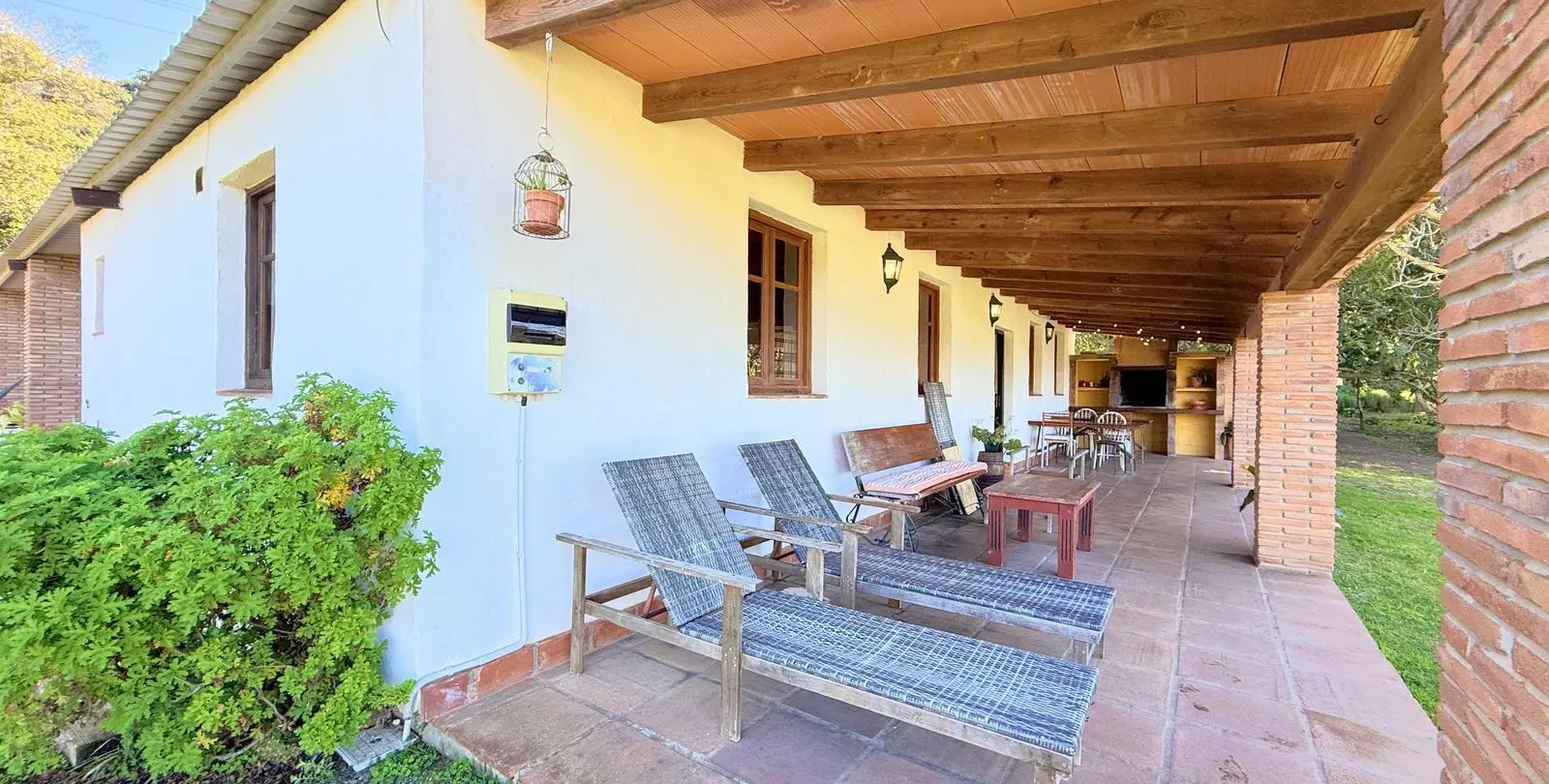 Sale of hotel in Casares 12