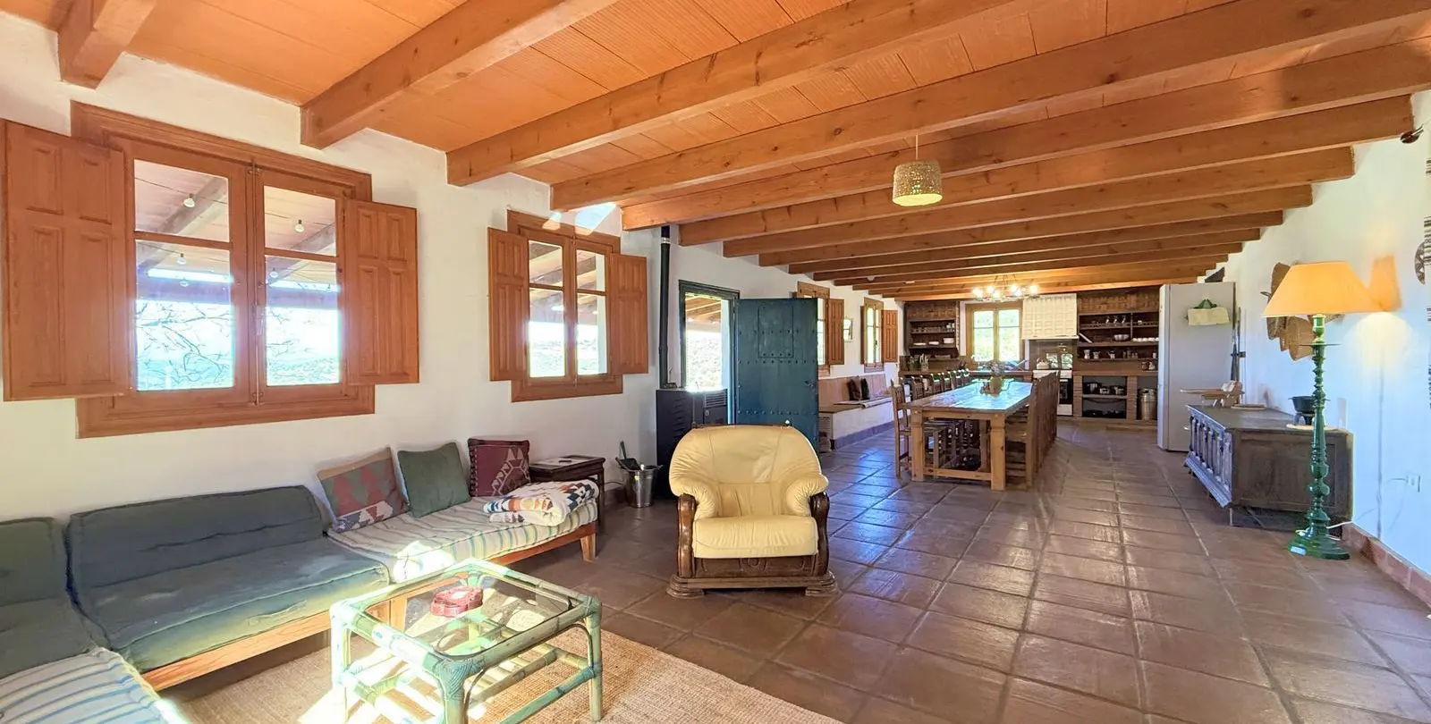 Sale of hotel in Casares 26