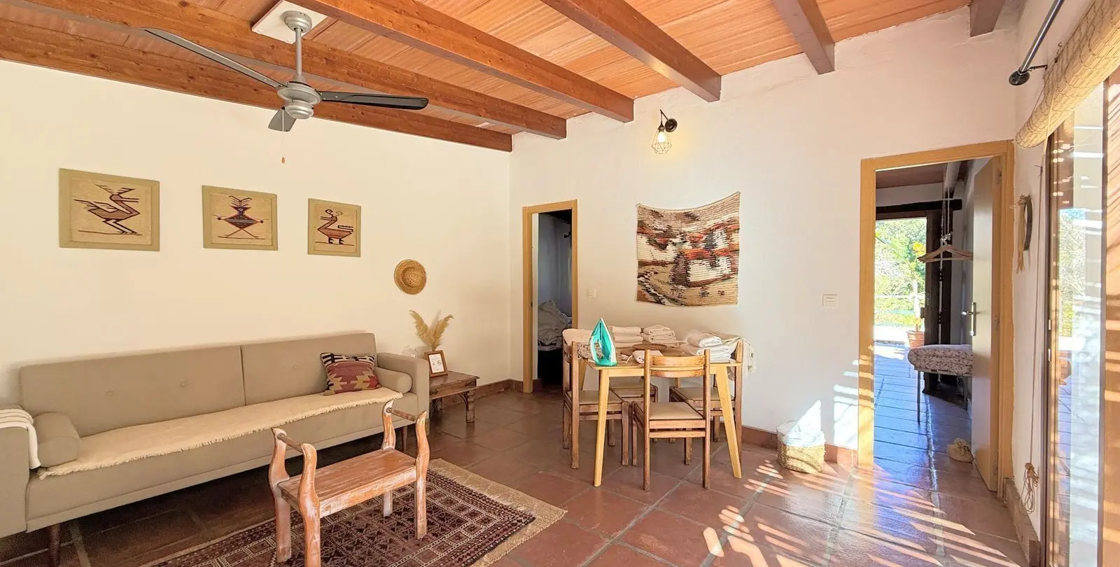 Sale of hotel in Casares 27
