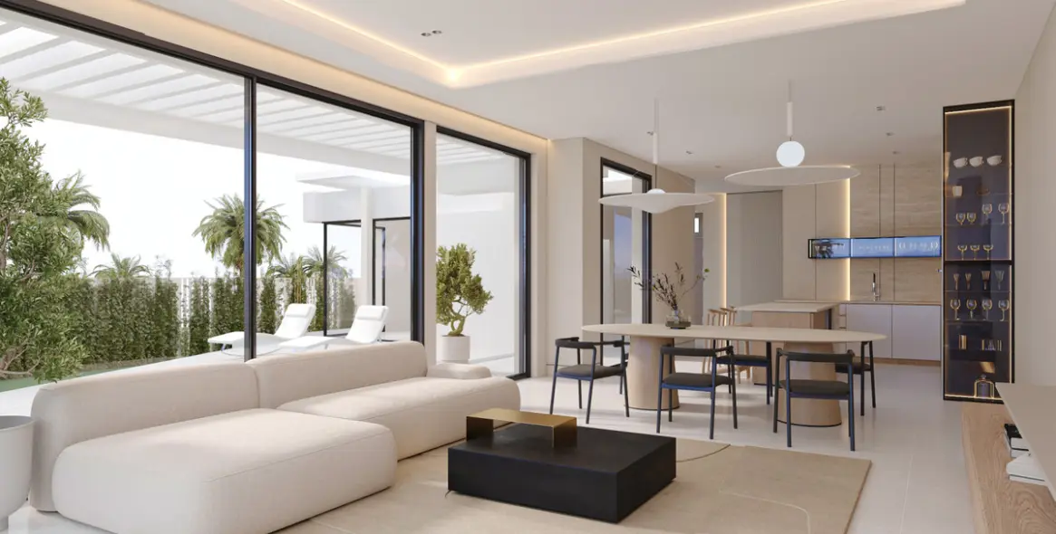 Sale of detached villa in Calahonda 40