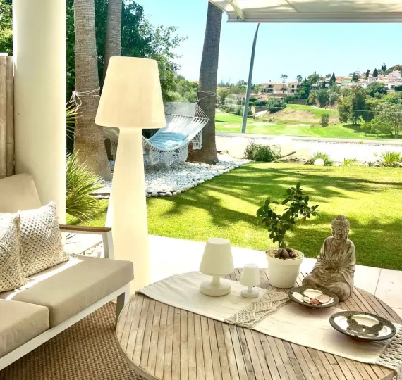 Venta de villa independiente en Riviera del Sol