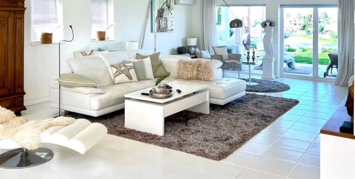 Sale of detached villa in Riviera del Sol 9