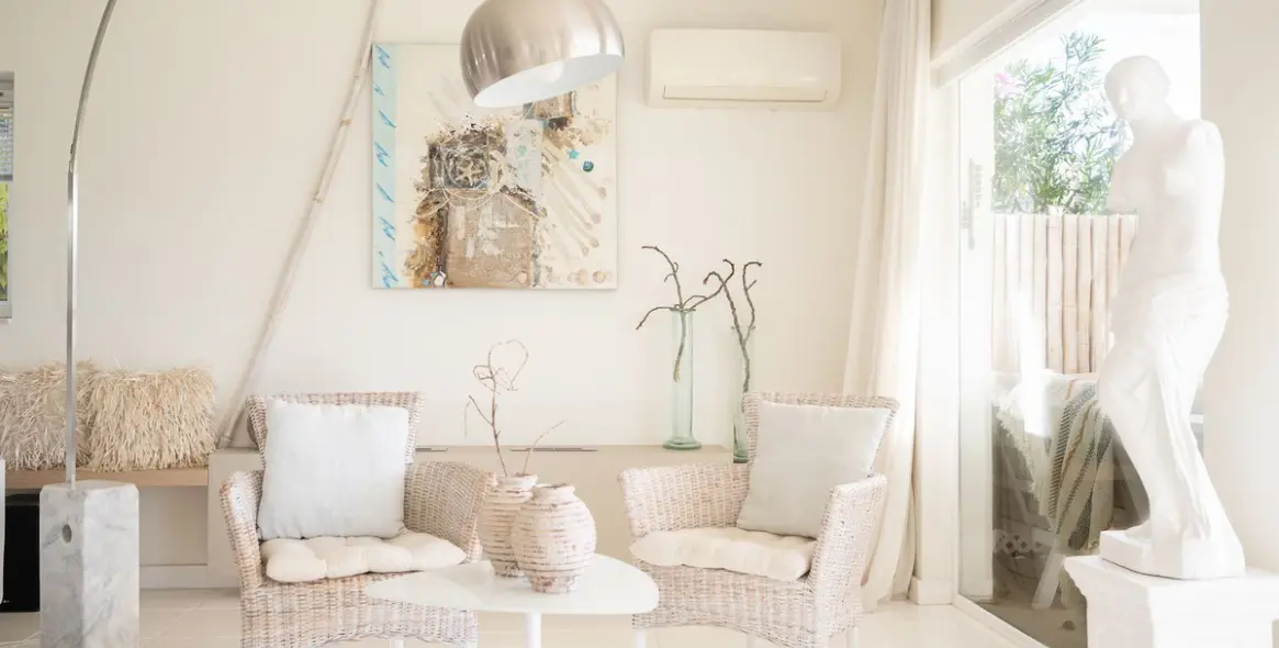 Sale of detached villa in Riviera del Sol 18