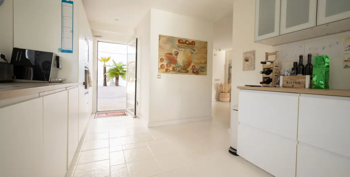 Sale of detached villa in Riviera del Sol 27