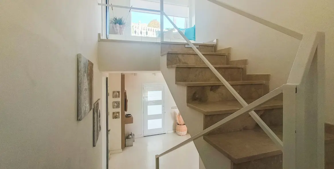 Sale of detached villa in Riviera del Sol 31