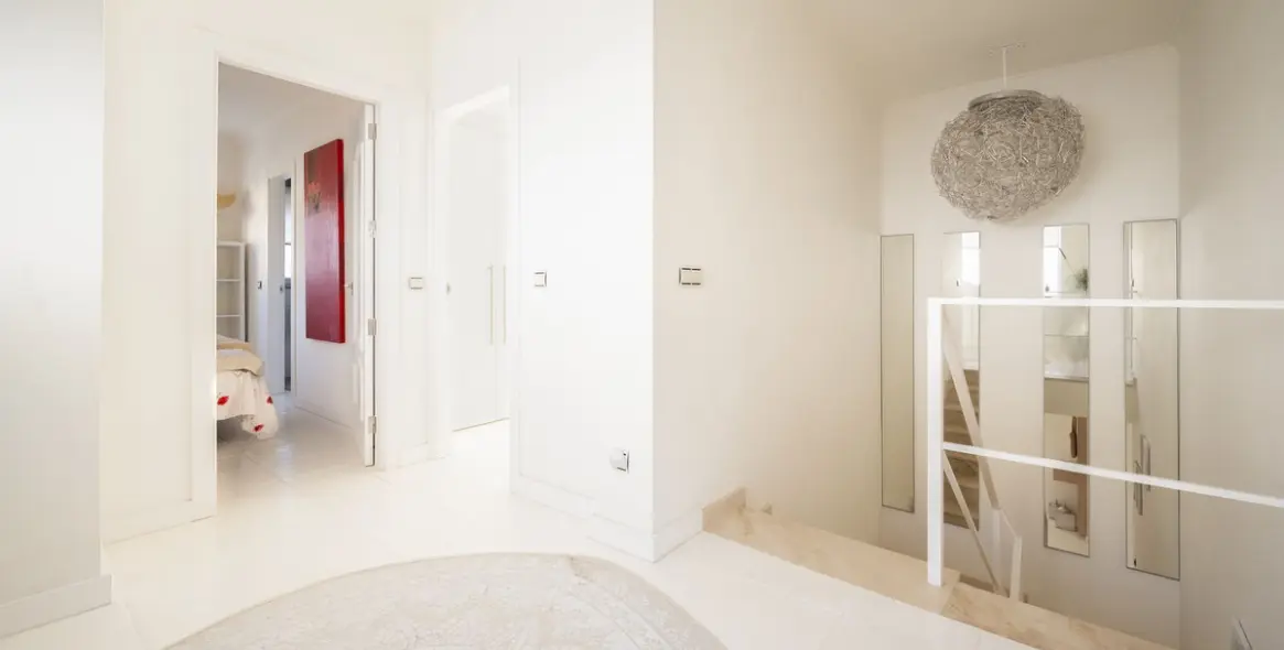 Sale of detached villa in Riviera del Sol 32