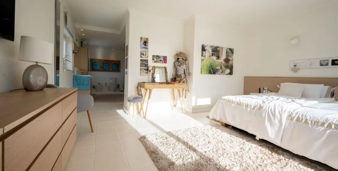 Sale of detached villa in Riviera del Sol 37