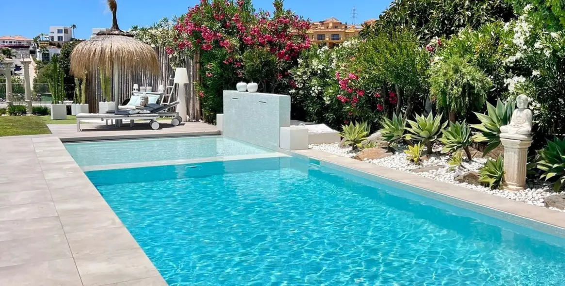 Sale of detached villa in Riviera del Sol 51