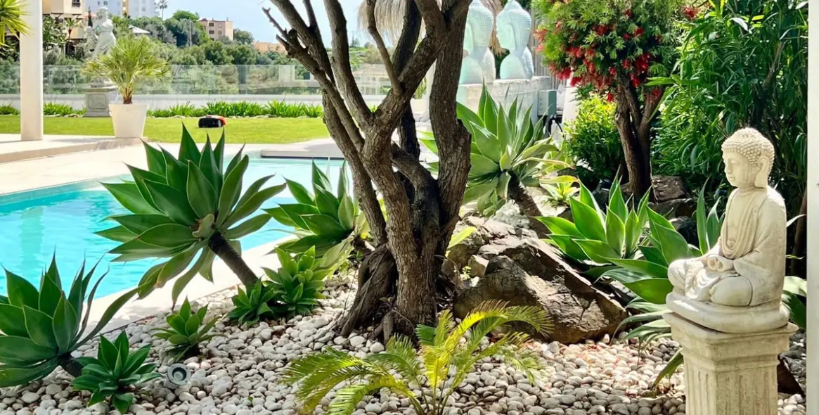 Sale of detached villa in Riviera del Sol 61