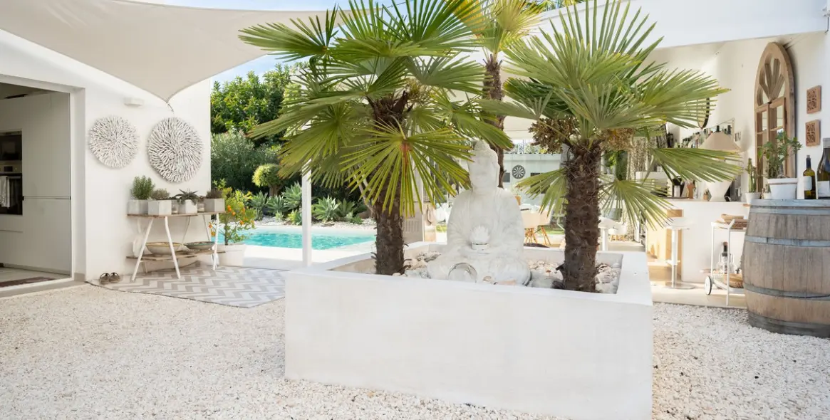 Sale of detached villa in Riviera del Sol 68