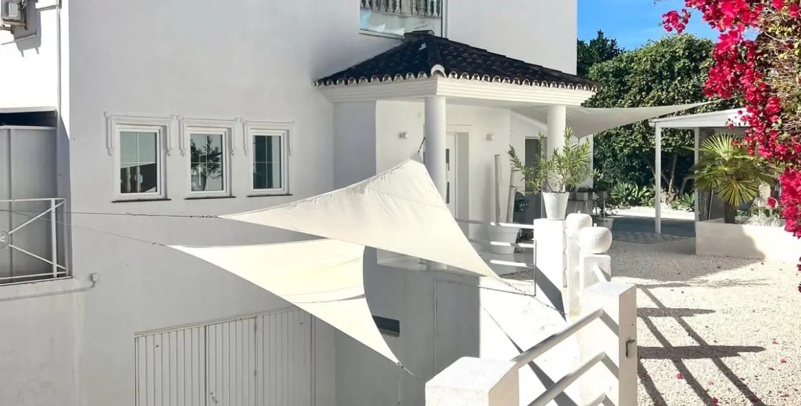 Sale of detached villa in Riviera del Sol 70