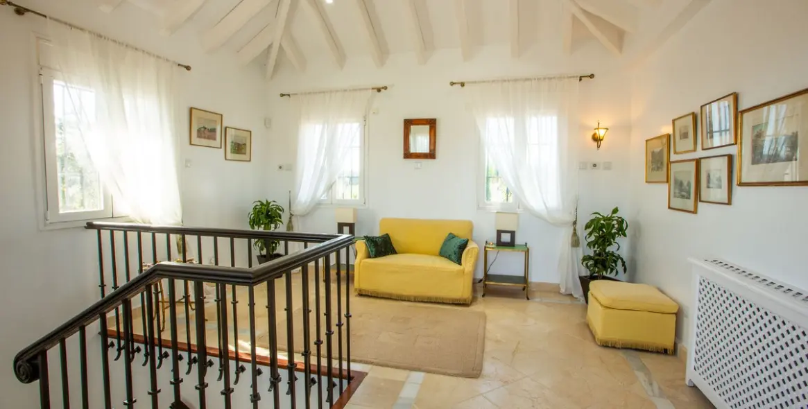 Продажа  отдельно стоящей виллы в Sotogrande 12