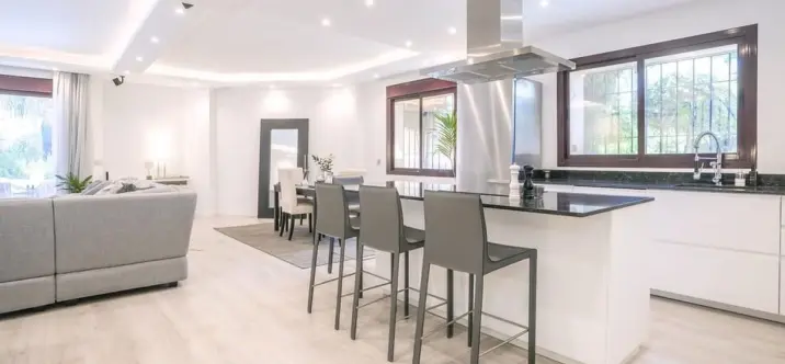 Semi-detached house R5162563 3