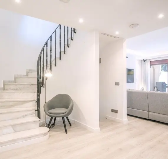 Semi-detached house R5162563