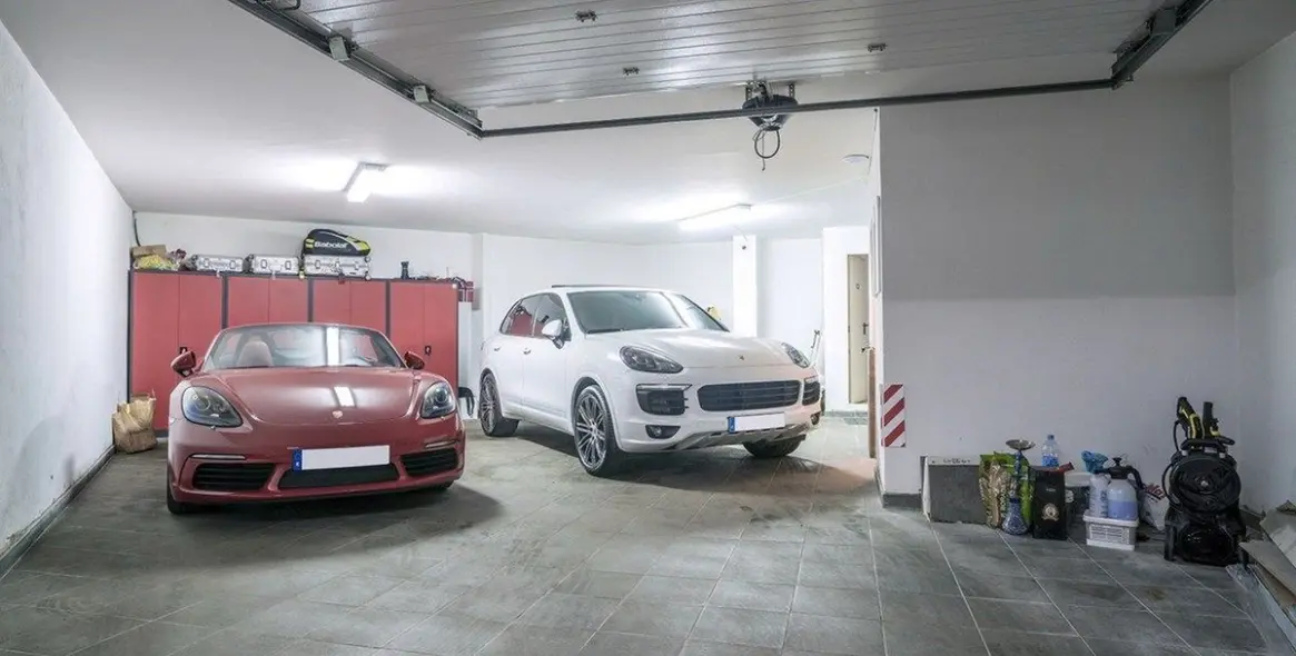 Продажа дома на две семьи в The Golden Mile 15