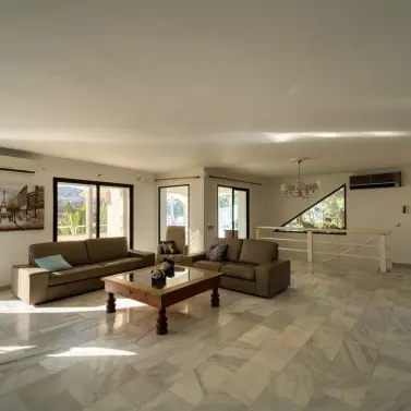 Sale of detached villa in Nueva Andalucía