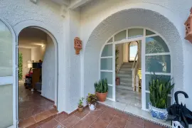 Image 6 thumb