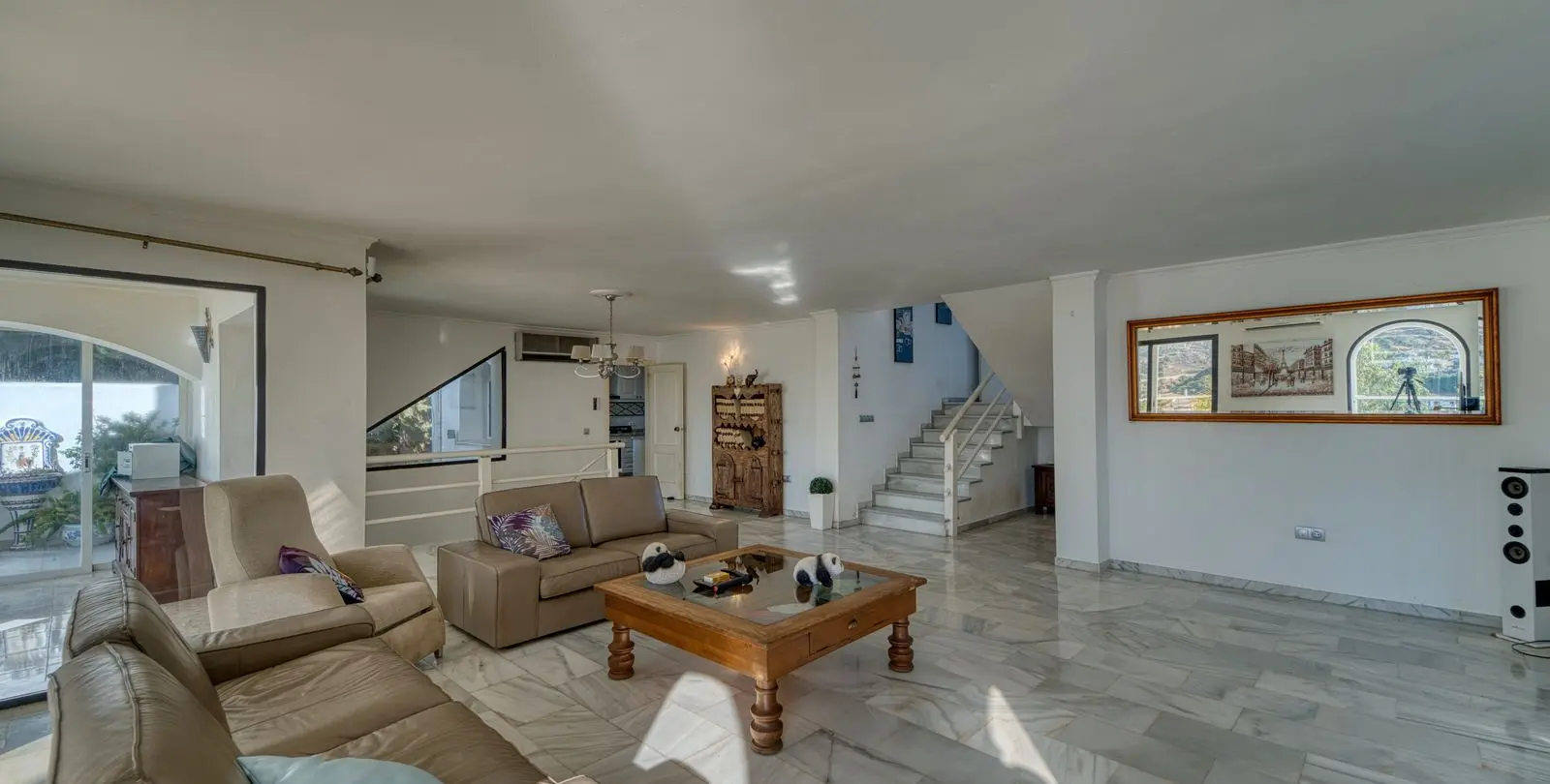 Sale of detached villa in Nueva Andalucía 4