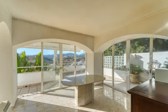 Image 22 thumb