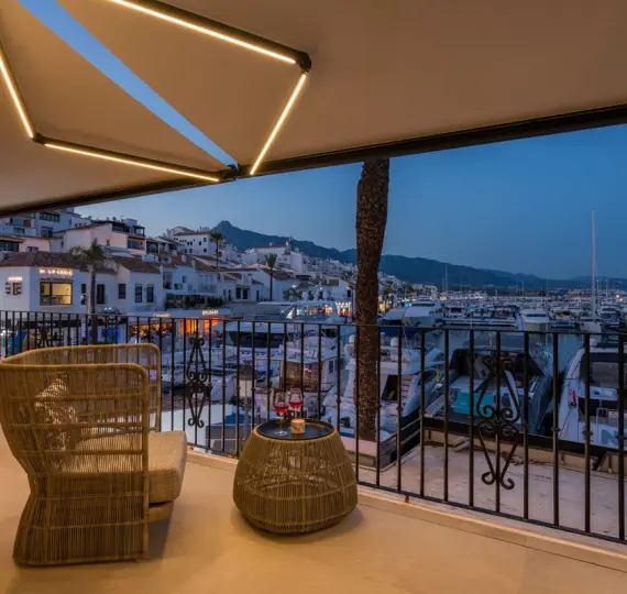 Продажа апартаментов на среднем этаже в Puerto Banús