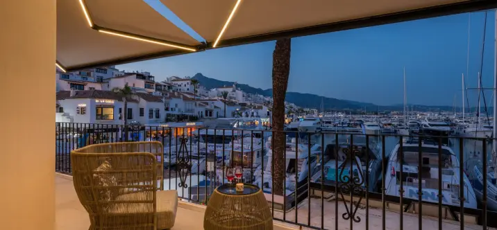 Продажа апартаментов на среднем этаже в Puerto Banús 0