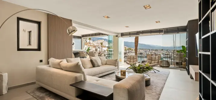 Продажа апартаментов на среднем этаже в Puerto Banús 2