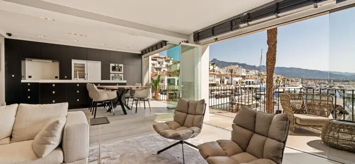 Продажа апартаментов на среднем этаже в Puerto Banús 3