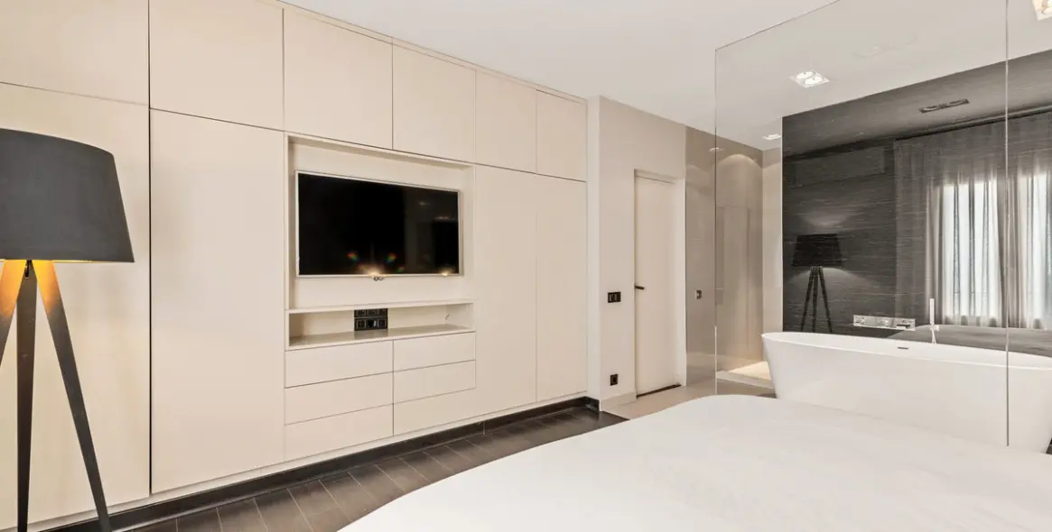 Продажа апартаментов на среднем этаже в Puerto Banús 12