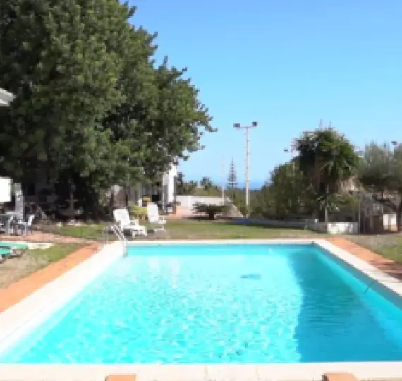 Продажа  отдельно стоящей виллы в Torremolinos