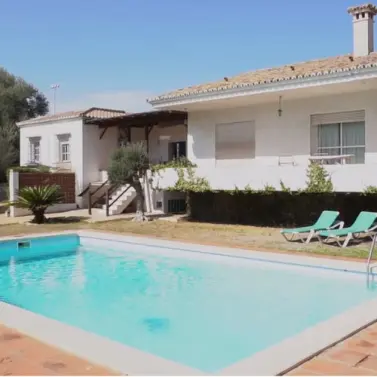 Sale of detached villa in Torremolinos
