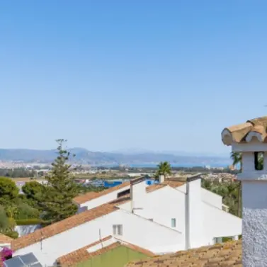 Sale of detached villa in Torremolinos