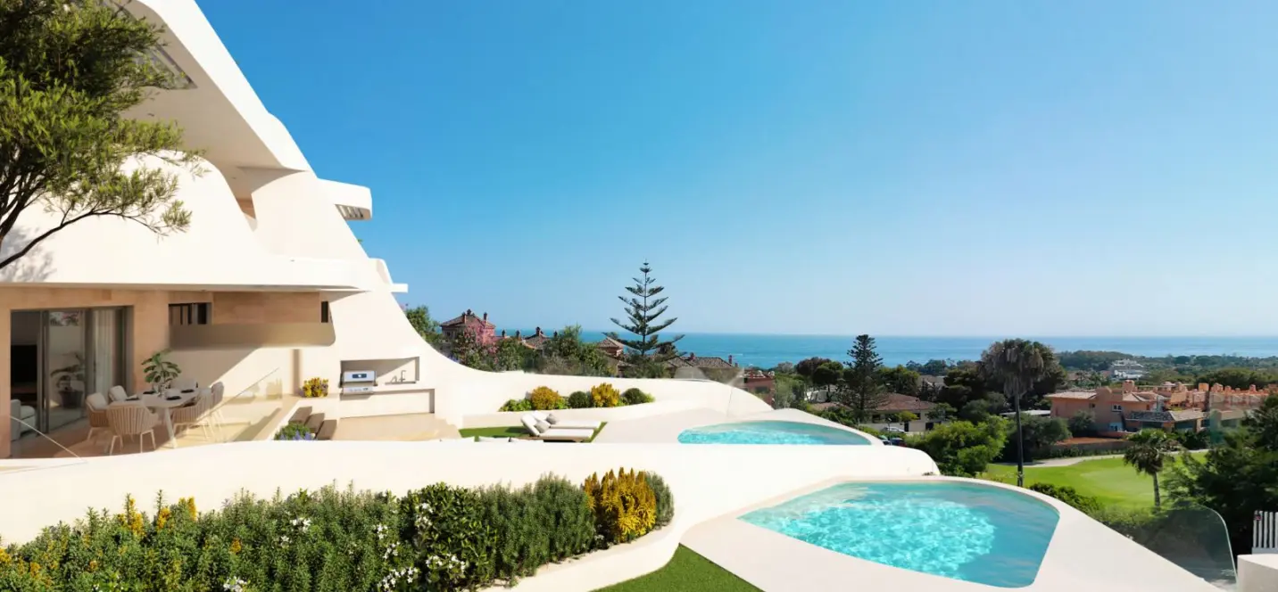 Продажа двухуровневых апартаментов в Marbella 0