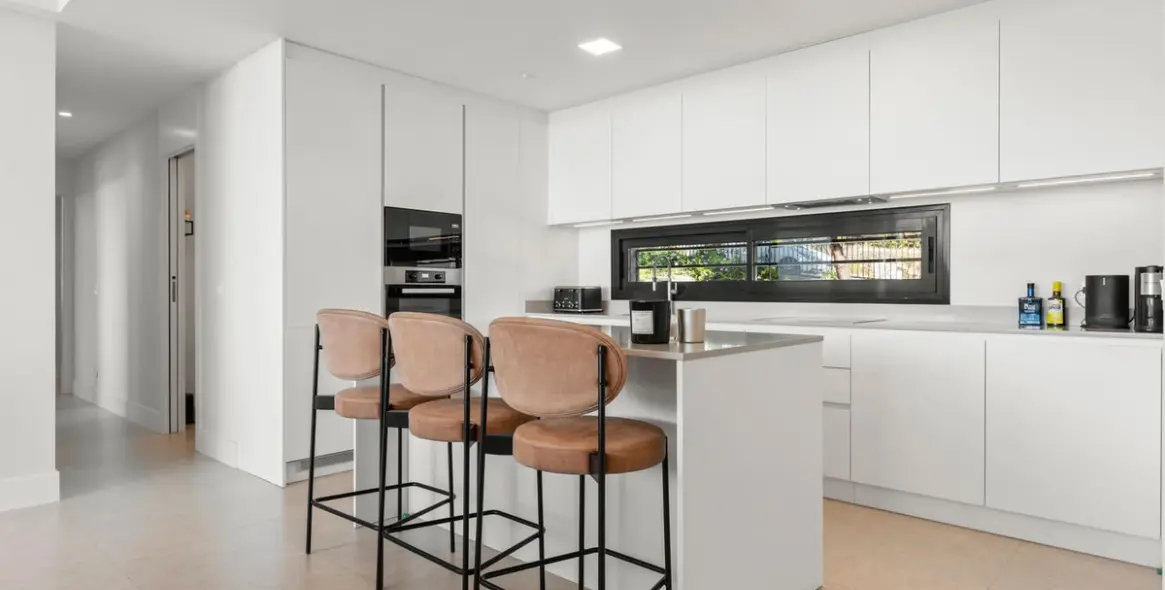 Sale of penthouse duplex in Benahavís (district Benahavís) 7