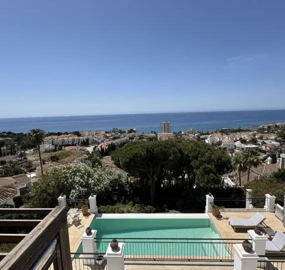 Venta de villa independiente en Riviera del Sol