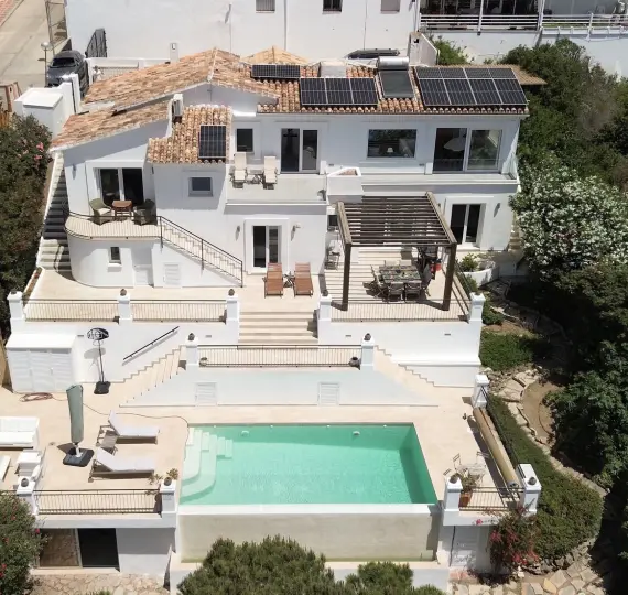 Venta de villa independiente en Riviera del Sol