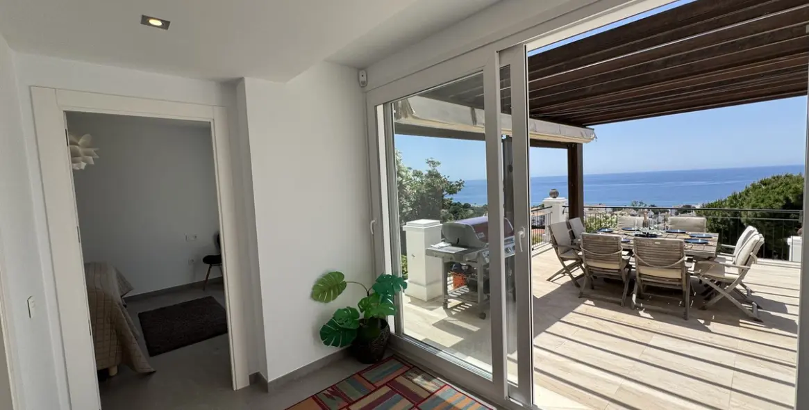 Sale of detached villa in Riviera del Sol 38