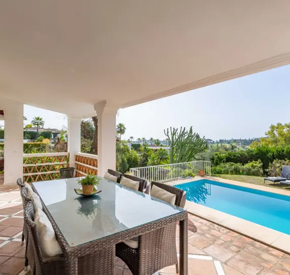 Oтдельно стоящая вилла R5023336