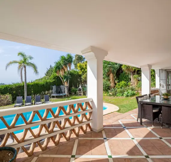 Oтдельно стоящая вилла R5023336