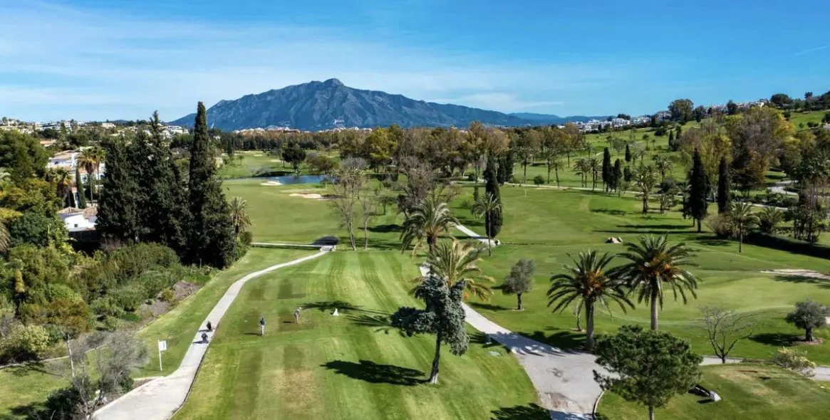 Продажа  отдельно стоящей виллы в Estepona (район El Paraiso) 20