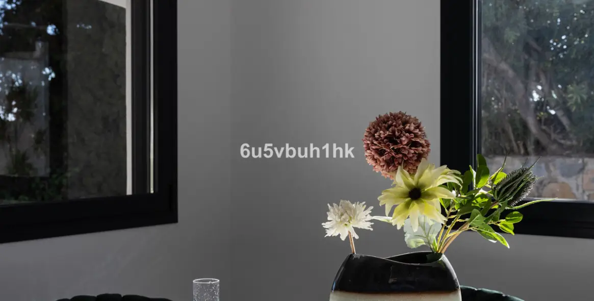 Sale of detached villa in La Quinta 12