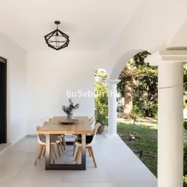 Venta de villa independiente en La Quinta