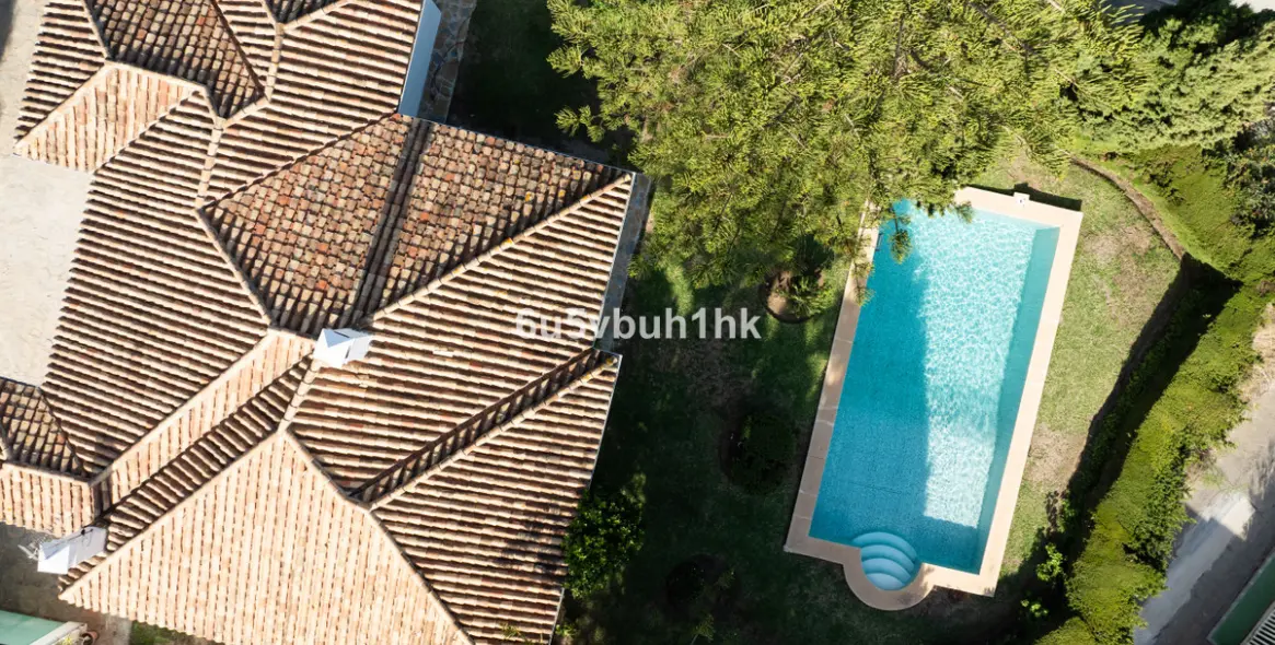 Продажа  отдельно стоящей виллы в La Quinta 38