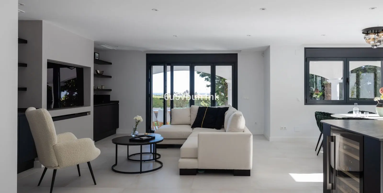 Venta de villa independiente en La Quinta 7