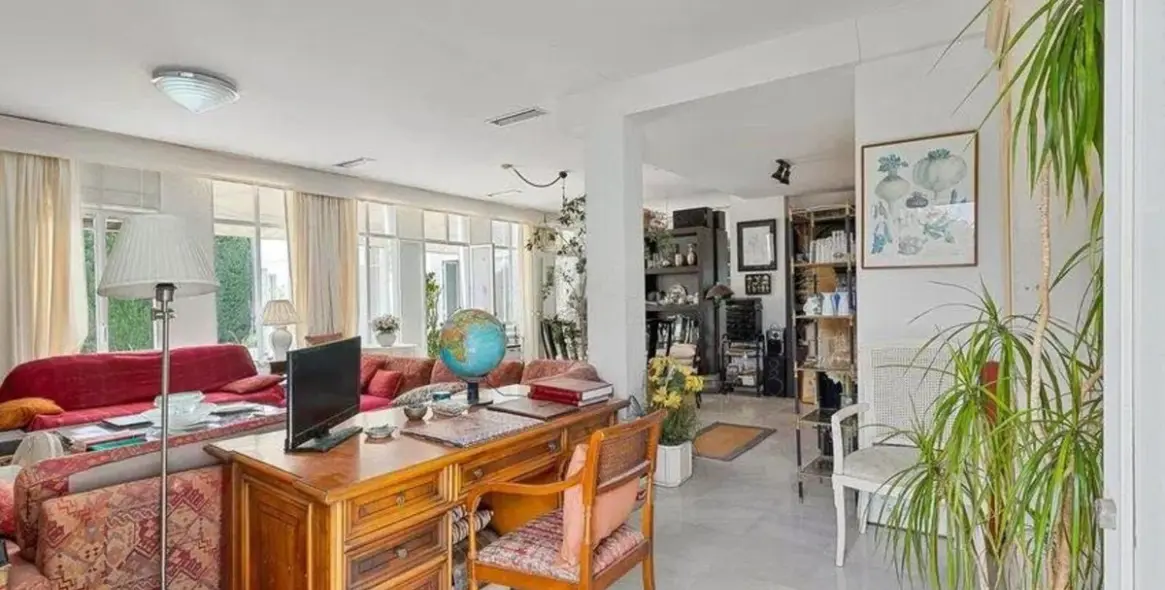 Продажа  отдельно стоящей виллы в Nueva Andalucía 8