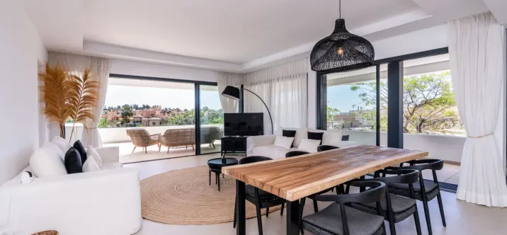 Sale of middle floor apartment in Estepona 4