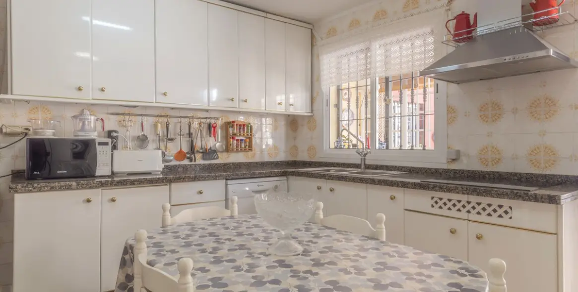 Продажа  отдельно стоящей виллы в Cerrado de Calderón 12